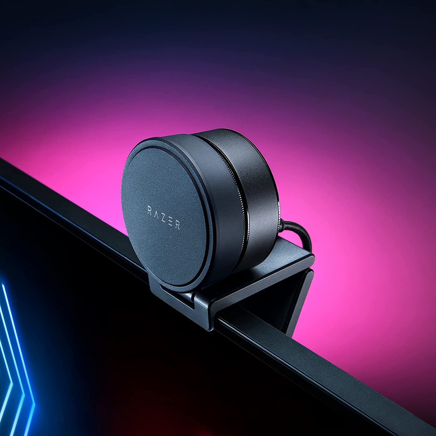 Razer Kiyo Pro Webcam for Streaming, Gaming, Video Calls: Full HD 1080P 60FPS - Adaptive Light Sensor - HDR Enabled - Wide Angle Lens with Adjustable FOV - Works with OBS, Xsplit, Twitch, Zoom, Teams